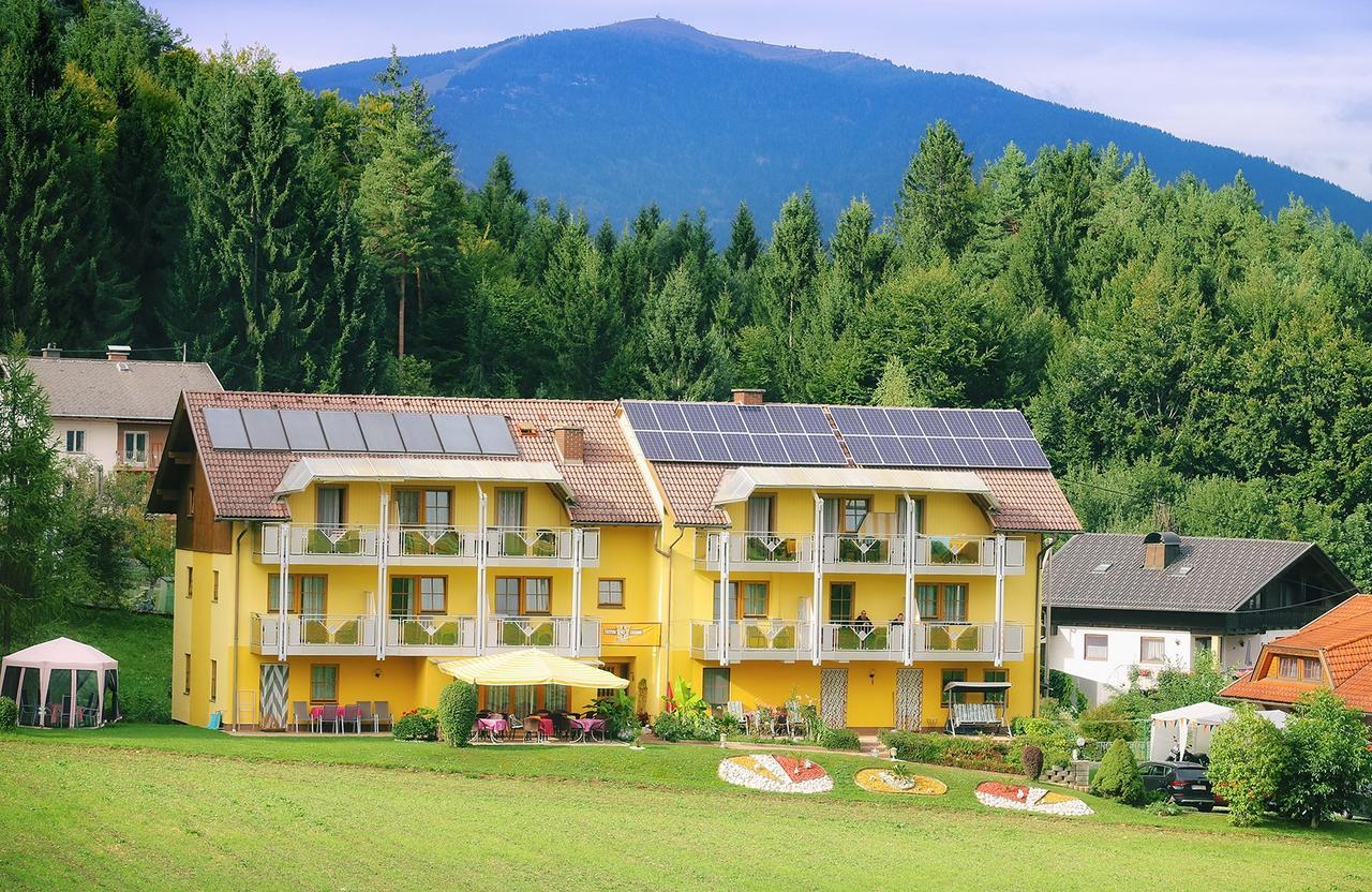 Gaestehaus Goetz Drobollach am Faakersee Exterior foto